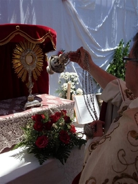 PROCESIóN DEL CORPUS CHRISTI EN LA CISTéRNIGA